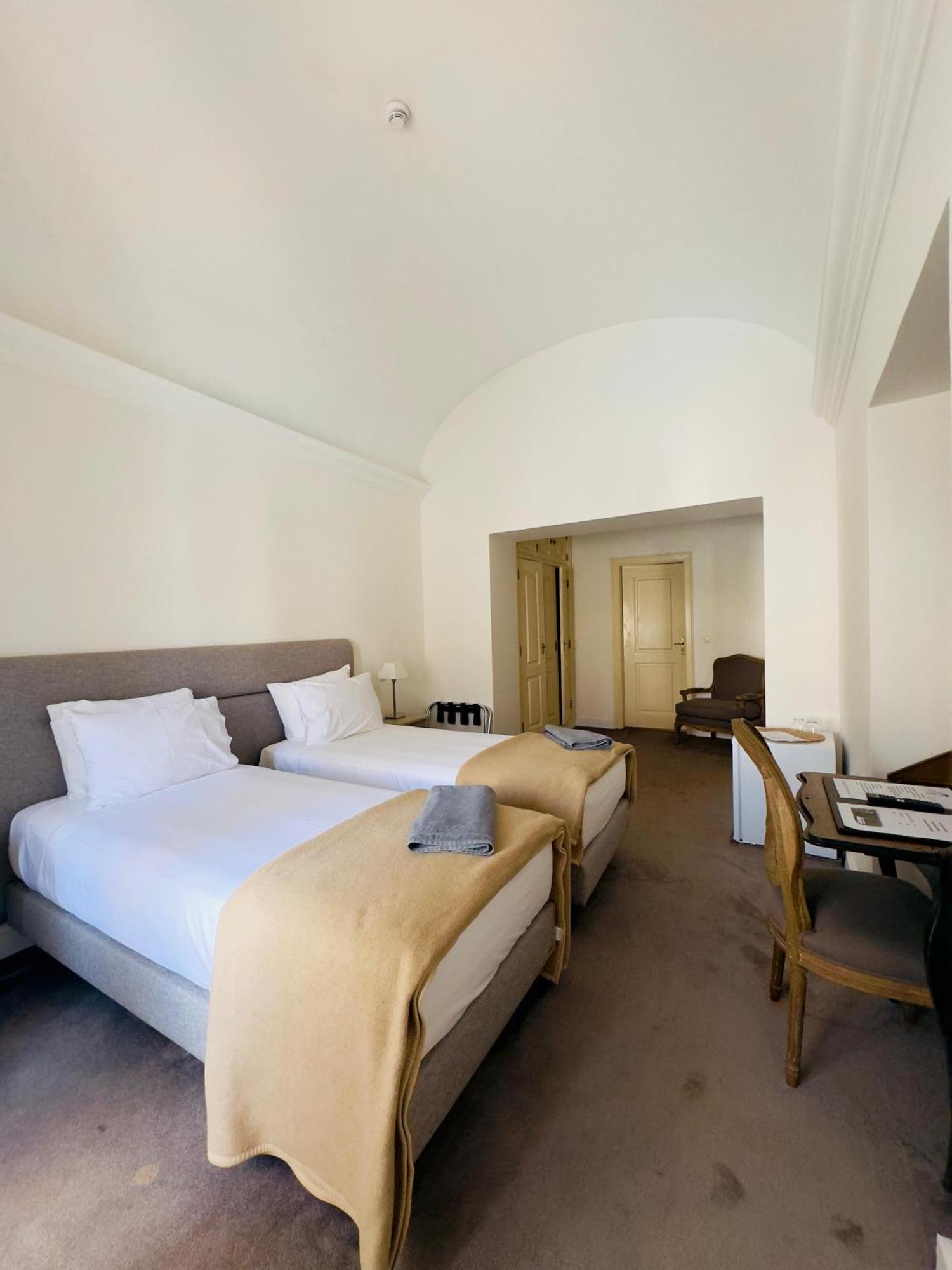 Solar Dos Frades Hotel Ferreira Do Alentejo Ngoại thất bức ảnh